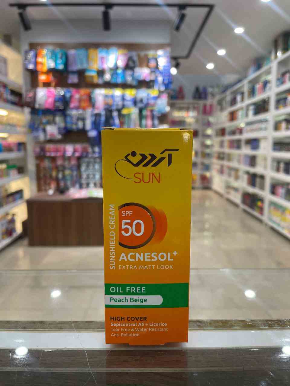 کرم ضد افتاب 50م اس پی 50 بدون چربی بژ هلویی اردن